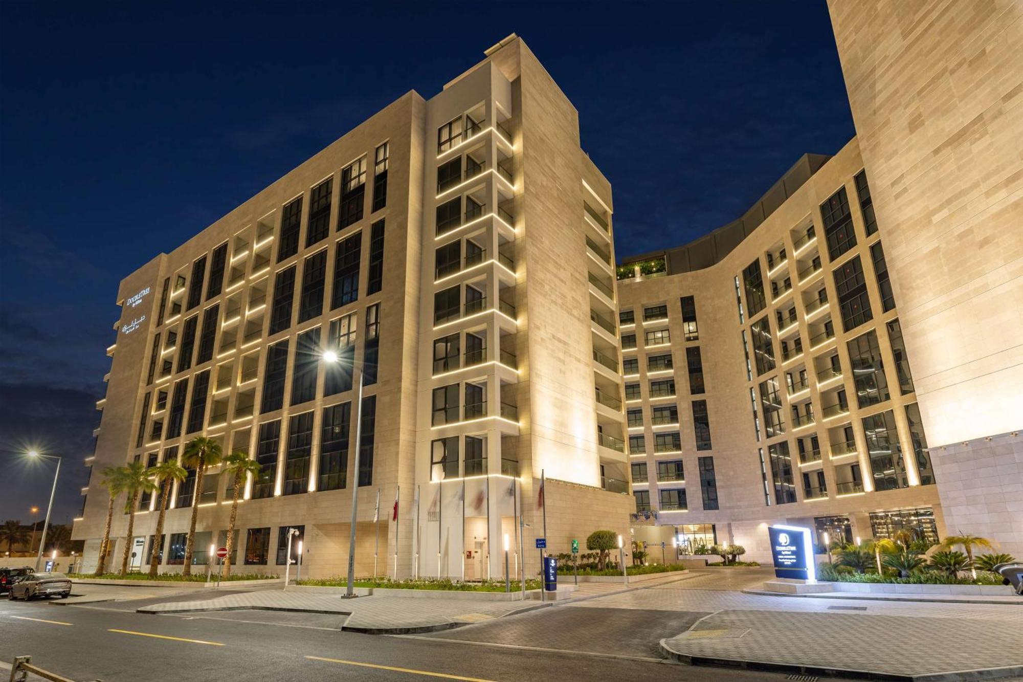 Doubletree By Hilton Doha Downtown Hotel Exterior photo